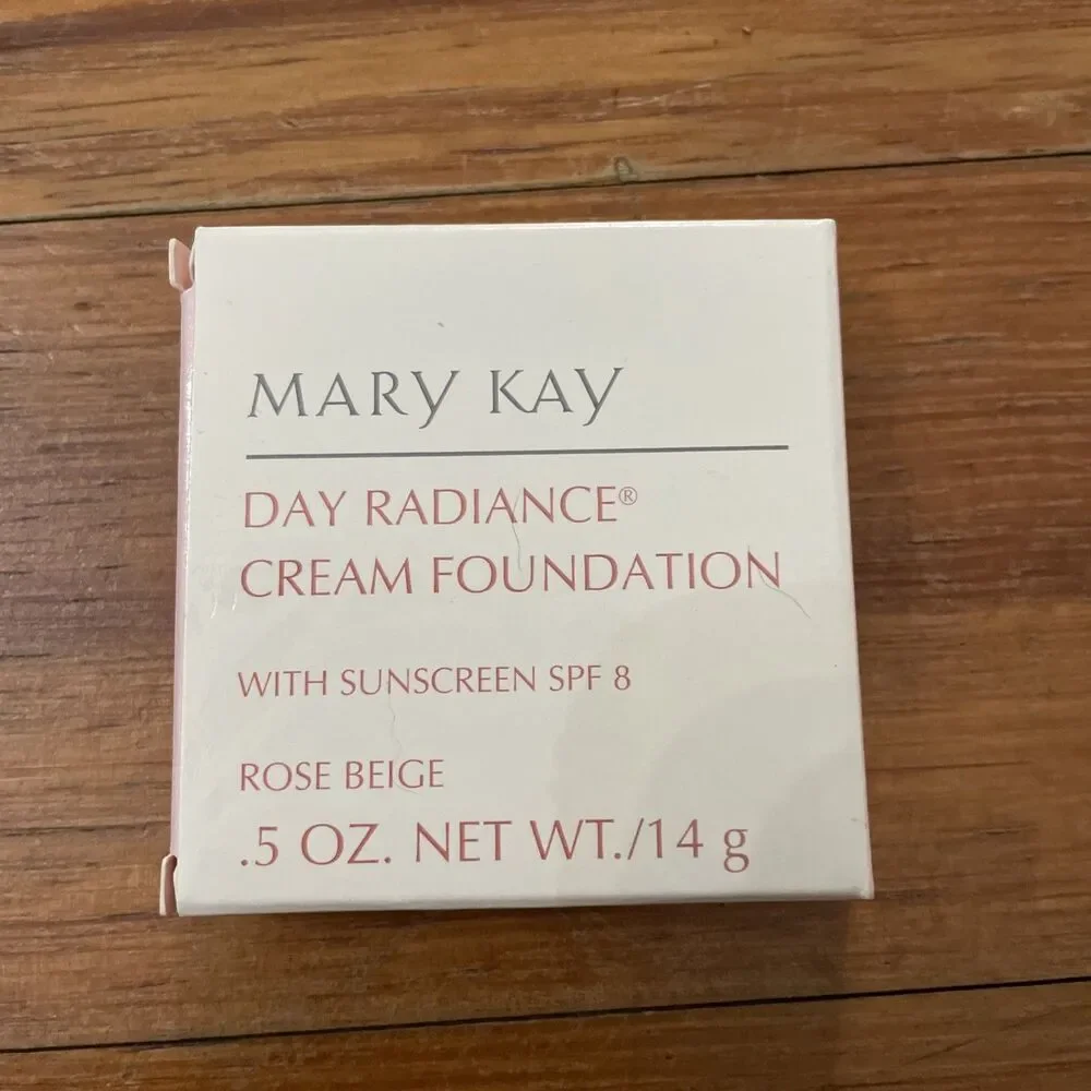 Mary Kay Day Radiance Cream Foundation Rose Beige 1501 SPF 8 NOS Retired